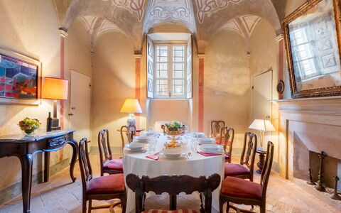 Palazzo Pozzo Bonelli 14: Meubilair, Interieur Ontwerp, Plafond, Tafel, Stoel, Verlichting, Flooring, Eetkamer, Kamer, Lichte Inrichting