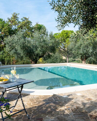 Villa Cherubini 8+1: Water, Zwembad, Buitenmeubels, Toevlucht, Schaduw, Stoel, Eco Hotel, Tuin, Waterpartij, Backyard