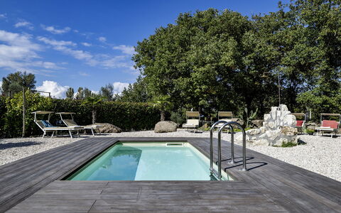Villa Sparta 8+2: Zwembad, Samengesteld Materiaal, Buitenmeubels, Schaduw, Tuin, Toevlucht, Dek, Eco Hotel, Landscaping, Backyard