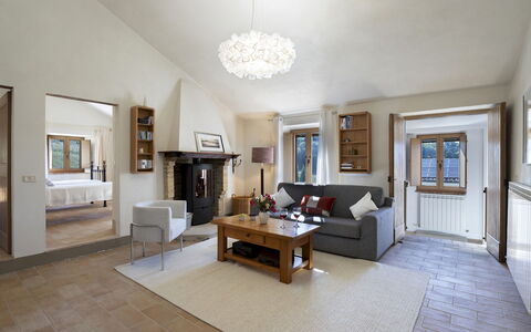 Casale la Cascina 8: Meubilair, Interieur Ontwerp, Bankstel, Flooring, Muur, Verdieping, Plafond, Woonkamer, Hout, Kamer