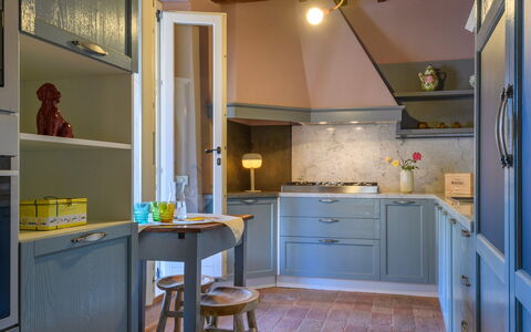Dimora dei Sogni 7+1: Keuken, Cabinetry, Interieur Ontwerp, Countertop, Toestel Van De Keuken, Hout, Flooring, Meubilair, Plafond, Major Appliance