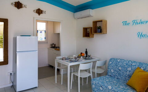 Casetta del Pescatore 4: Meubilair, Stoel, Huis, Keuken En Eettafel, Beits, Kamerplant, Verf, Buitenmeubels, Balkon, Koffietafel