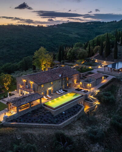Tenuta Santa Cristina 10: Landgoed, Eco Hotel, Toevlucht, Herenhuis, Villa, Zwembad, Landscaping, Boerderij, Binnenplaats, Bergdorp