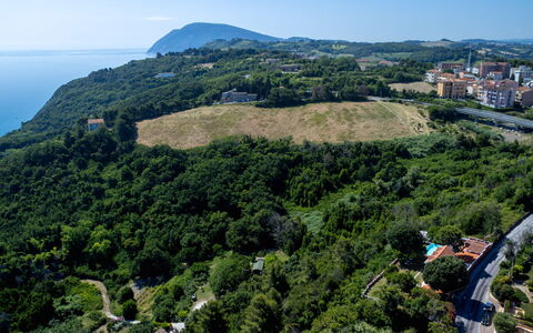 Villa Fiola 8: Kust En Oceanic Landvormen, Zee, Oceaan, Kust, Dicht Struikgewas, Jungle, Shrubland, Voorgebergte, Vogelperspectief