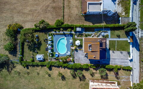 Villa Alma 8+2: Zwembad, Buitenmeubels, Toevlucht, Paraplu, Villa, Badplaats, Ligstoel, Luchtfotografie, Eco Hotel, Hotel