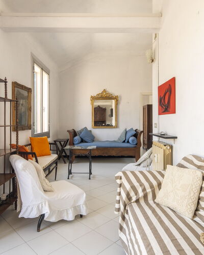 La Terrazza in Centro, Genova: Meubilair, Interieur Ontwerp, Muur, Flooring, Verdieping, Hout, Kamer, Plafond, Bankstel, Woonkamer