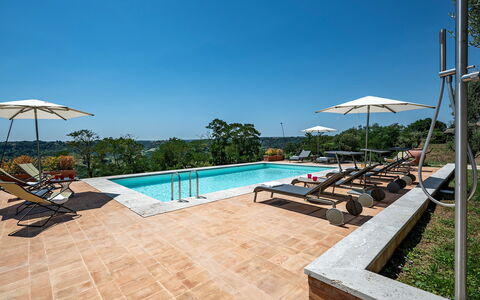 Tenuta Orsini 9+3: Zwembad, Buitenmeubels, Toevlucht, Paraplu, Ligstoel, Meubilair, Wolk, Eco Hotel, Stoel, Schaduw