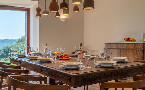 Tenuta Orsini 9+3: Meubilair, Hout, Tafel, Interieur Ontwerp, Eetkamer, Keuken En Eettafel, Tableware, Flooring, Bruin, Stoel