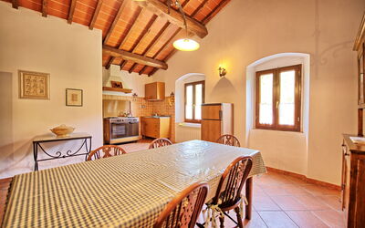 Accommodatie:&nbsp;Montescalari 8