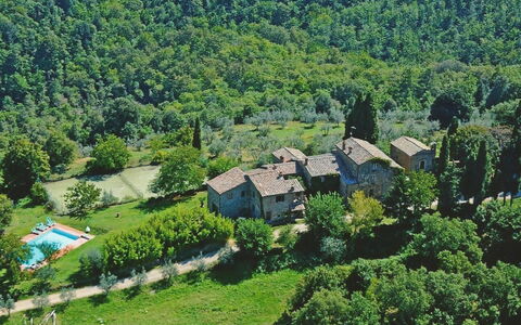 Agriturismo Bevignano: Fabriek, Gebouw, Groen, Boom, Hoogland, Natuurlijk Landschap, Huis, Land Lot, Verblijf, Stedelijk Ontwerp