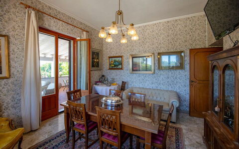 Casa Grion: Interieur Ontwerp, Flooring, Verdieping, Huis, Kamer, Plafond, Beits, Kamerplant, Eetkamer, Fotolijst