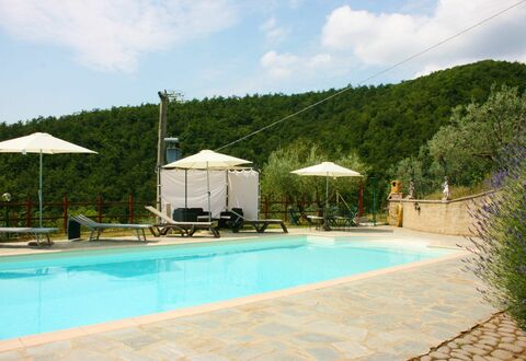 La Rogaia: Water, Wolk, Fabriek, Zwembad, Paraplu, Lucht, Azure, Stoel, Gebouw, Buitenmeubels