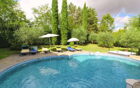Villino Alba: Zwembad, Blauw, Toevlucht, Buitenmeubels, Vrije Tijd, Thermae, Eco Hotel, Schaduw, Ligstoel, Landscaping