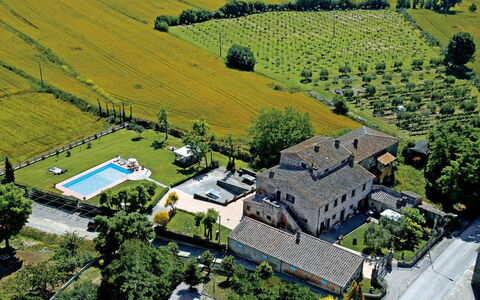Villa Giare: Luchtfotografie, Vogelperspectief, Landelijk Gebied, Landschap, Land Lot, Boerderij, Woongebied, Veld, Bergdorp, Fotografie
