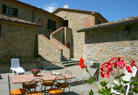 Casa Antica: Bloem, Fabriek, Eigendom, Venster, Gebouw, Meubilair, Lucht, Bloempot, Verlichting, Architectuur