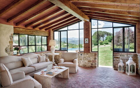 Villa Sant' Angelo: Meubilair, Interieur Ontwerp, Hout, Bankstel, Huis, Plafond, Flooring, Tafel, Verdieping, Woonkamer