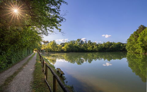 Villa Sant' Angelo: Water, Zwemwater, Groen, Natuur, Watervoorraden, Natuurlijke Omgeving, Natuurlijk Landschap, Waterloop, Waterweg, Bank