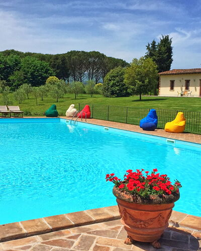 Villa Sant' Angelo: Zwembad, Eigendom, Vakantie, Vrije Tijd, Azure, Onroerend Goed, Huis, Zomer, Gebouw, Toevlucht