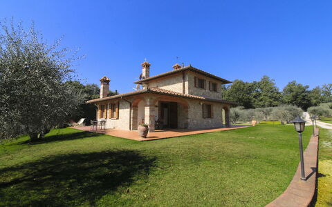 La Casetta nel Bosco: Landgoed, Boerderij, Tuin, Landscaping, Hacienda, Gazon, Villa, Werf, Backyard, Herenhuis