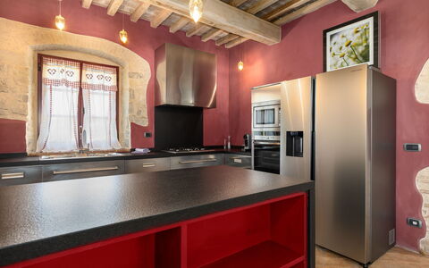 Villa Ferdinando: Meubilair, Keuken, Interieur Ontwerp, Flooring, Countertop, Hout, Toestel Van De Keuken, Plafond, Verdieping, Cabinetry