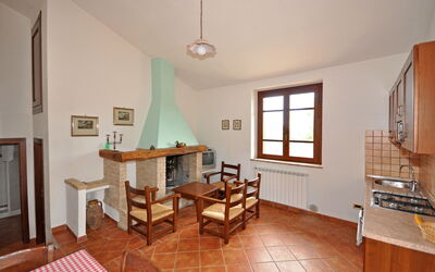 Claudio 5: Eigendom, Kamer, Meubilair, Gebouw, Verdieping, Huis, Interieur Ontwerp, Hardwood, Onroerend Goed, Houten Vloer