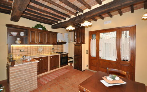 Casa Stefy: Eigendom, Gebouw, Kamer, Meubilair, Interieur Ontwerp, Plafond, Huis, Onroerend Goed, Huis, Hardwood