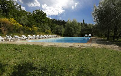 Le Logge: Natuur, Natuurlijk Landschap, Water, Eigendom, Watervoorraden, Lucht, Reservoir, Rivier, Boom, Zwembad