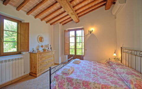 Casa Maria Luisa: Slaapkamer, Bed, Eigendom, Kamer, Meubilair, Bed Frame, Laken, Plafond, Gebouw, Huis