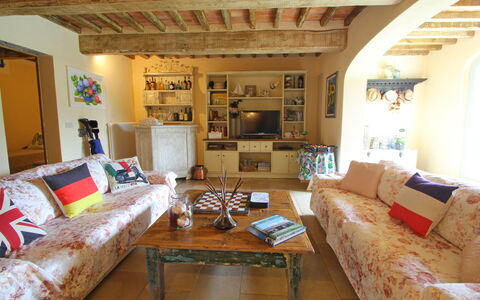 Casa Roberto: Meubilair, Interieur Ontwerp, Bankstel, Flooring, Muur, Hout, Verdieping, Kamer, Woonkamer, Plafond